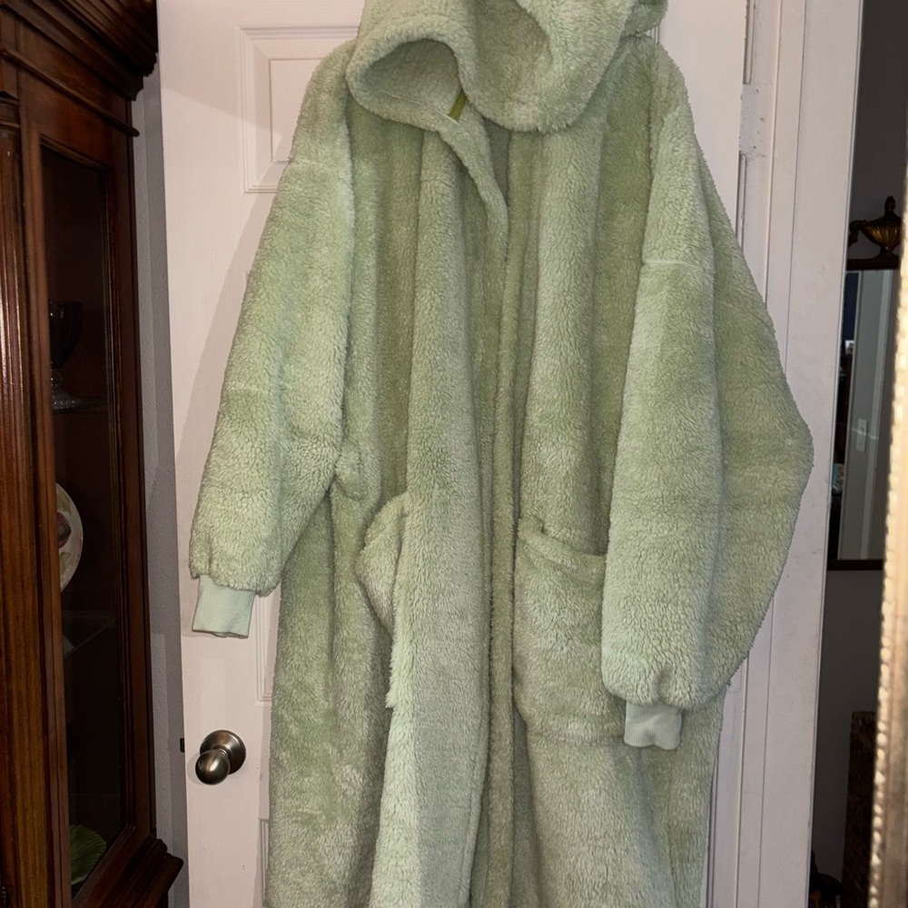 Cozy Green Hooded Robe